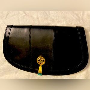 Luxurious leather vintage wallet with gold clip Closure